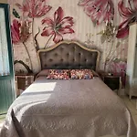 Boutique Puerta Del Sol 게스트하우스 4*