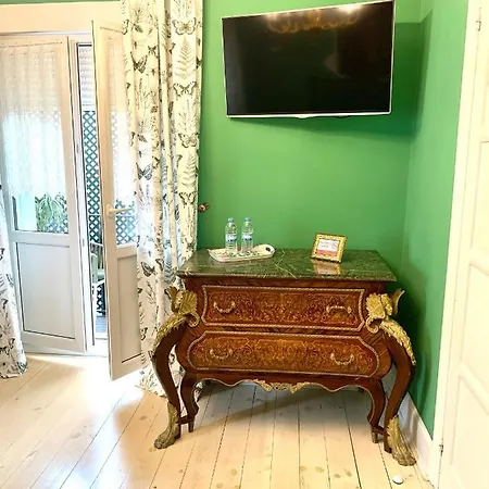 Boutique Puerta Del Sol Guest house
