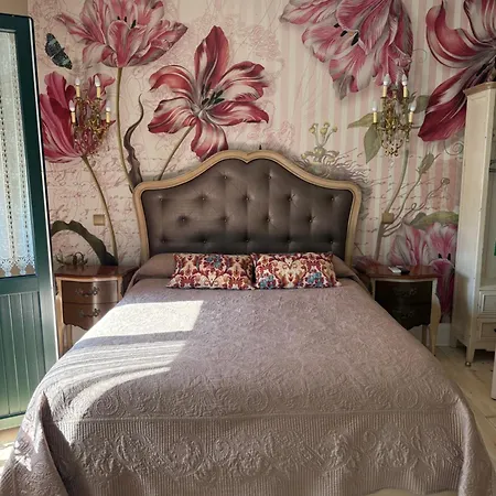 Boutique Puerta Del Sol Casa de hóspedes 4*