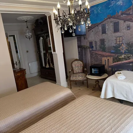 Guest house Boutique Puerta Del Sol 2*