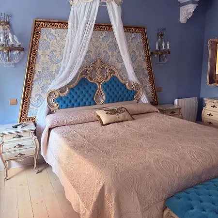 Boutique Puerta Del Sol 4*