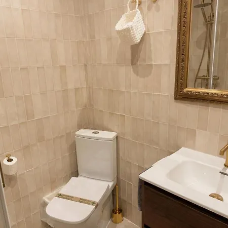Guest house Boutique Puerta Del Sol 4*