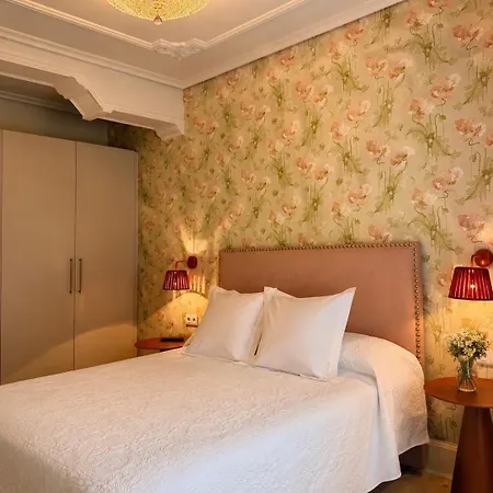 Boutique Puerta Del Sol Guest house 4*