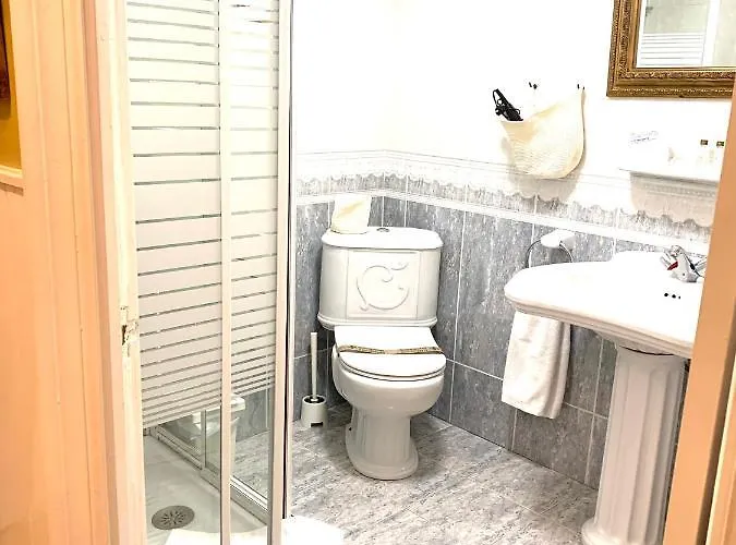 Boutique Puerta Del Sol 4* טורלאבגה