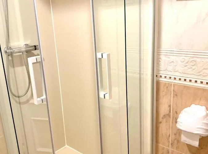 Boutique Puerta Del Sol בית הארחה