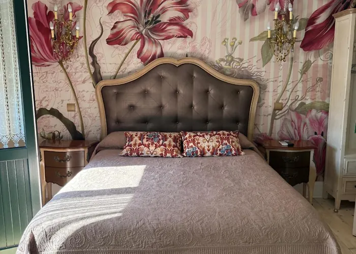 Boutique Puerta Del Sol Guest house 4*