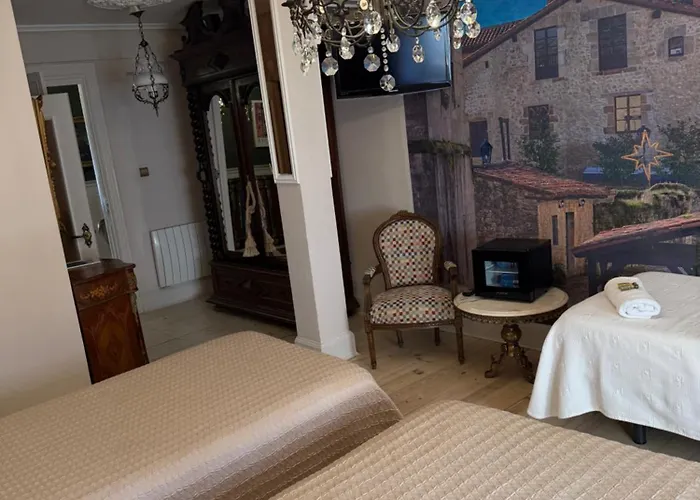 Guest house Boutique Puerta Del Sol 4*