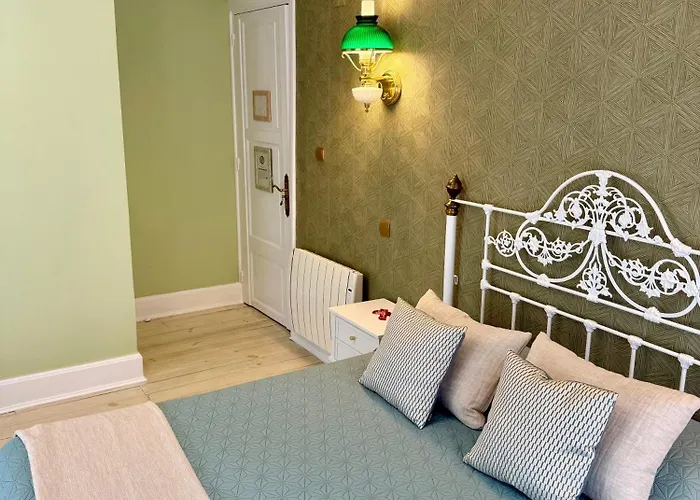 Boutique Puerta Del Sol בית הארחה 4*