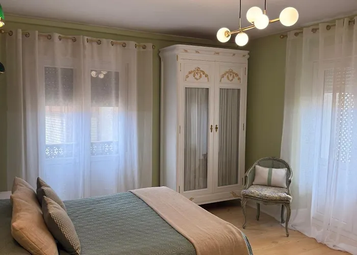 Guest house Boutique Puerta Del Sol 4*