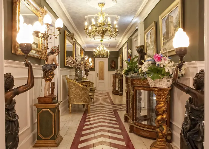 בית הארחה Boutique Puerta Del Sol 4*