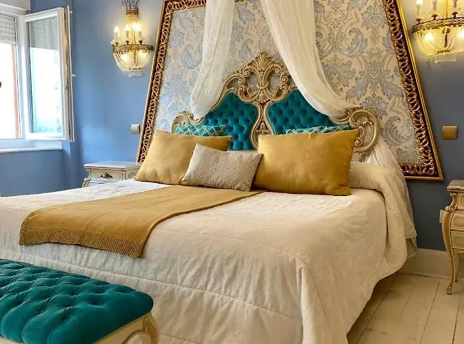 Boutique Puerta Del Sol 4* טורלאבגה